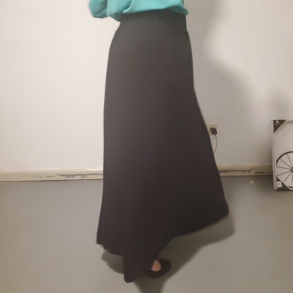 Maxi skirt with pockets - Picture 3 of 4